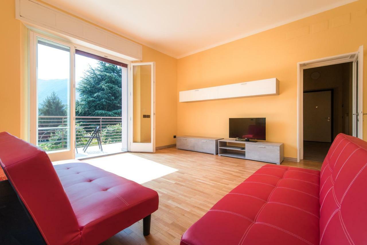 Villa Vittoria - The House Of Travelers Cernobbio Exterior photo